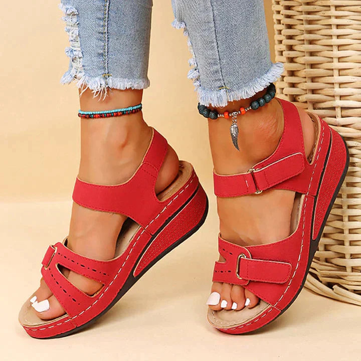 Sandy Bequeme Keil-Sandalen mit Fußbett