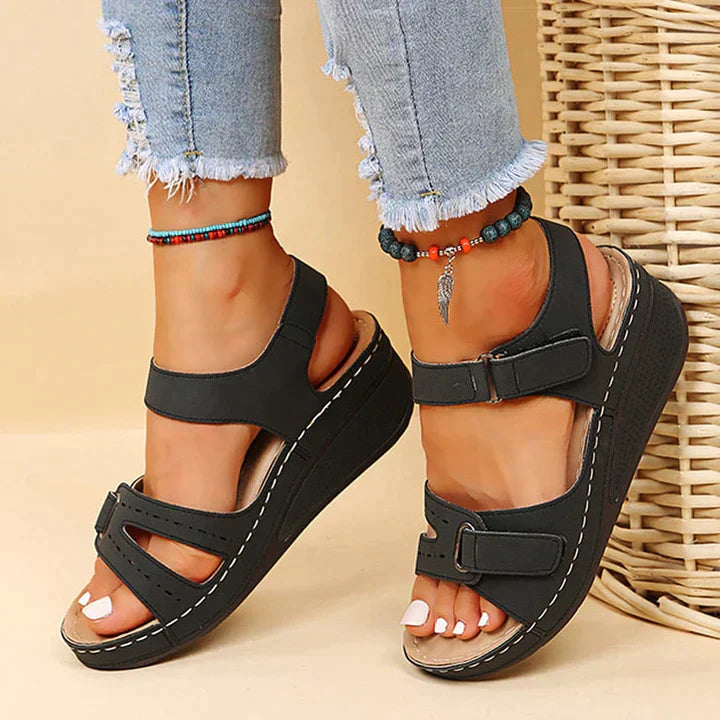 Sandy Bequeme Keil-Sandalen mit Fußbett